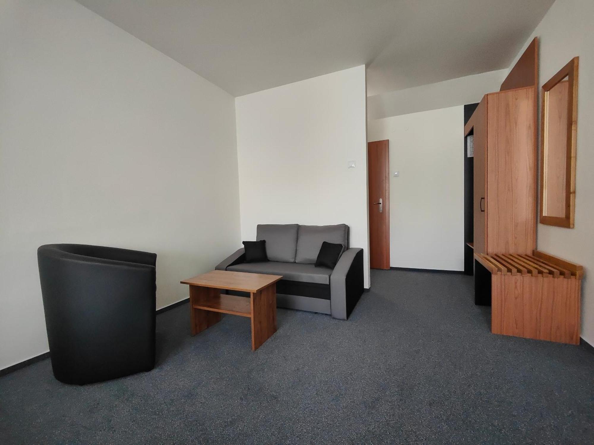 Hotel P7 Lucenec Bagian luar foto