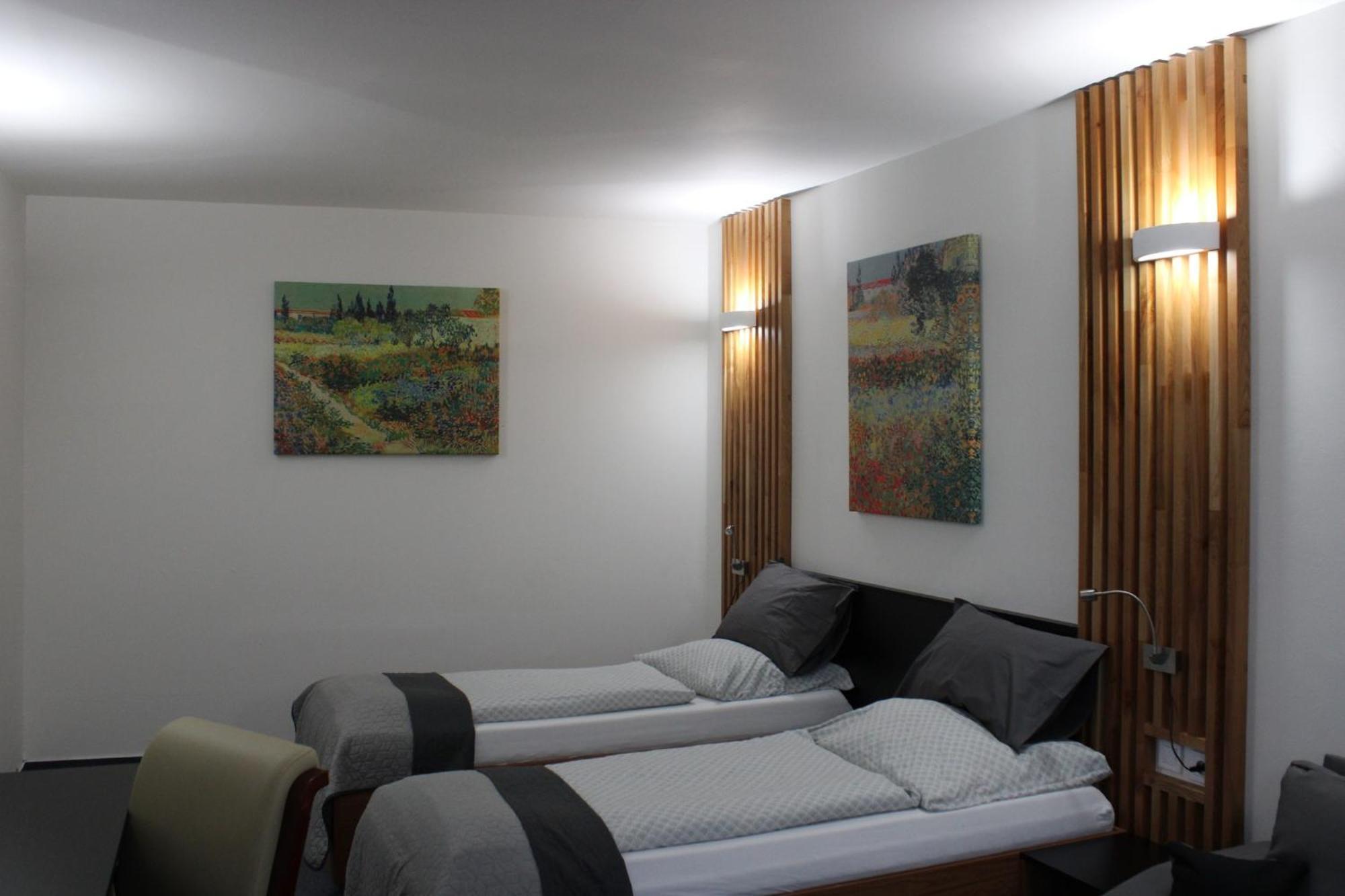 Hotel P7 Lucenec Bagian luar foto