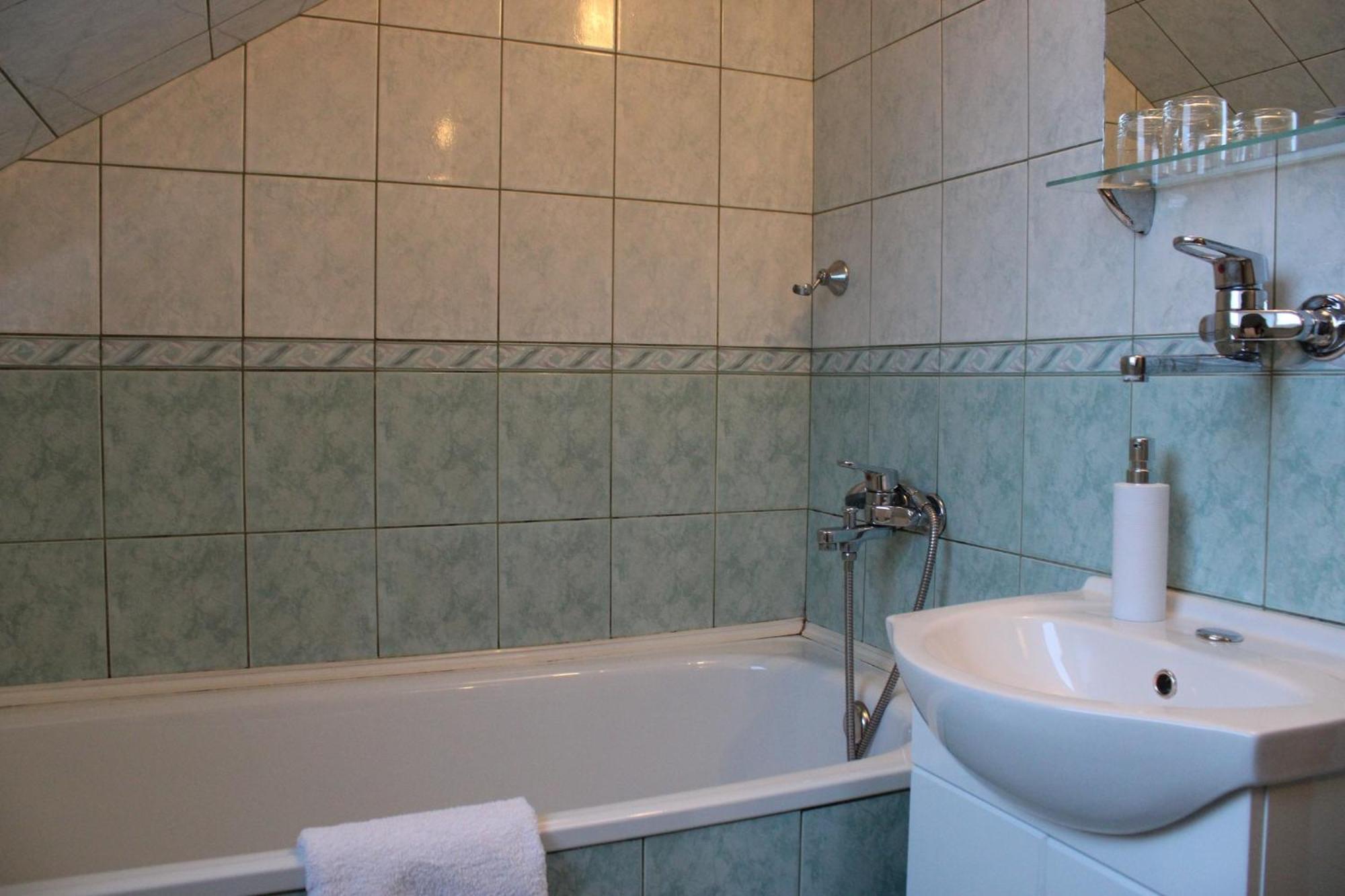 Hotel P7 Lucenec Bagian luar foto